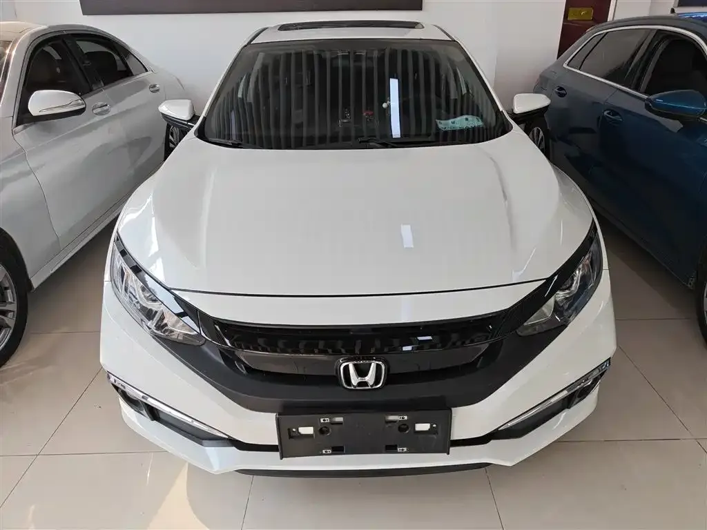 Honda Civic — фото 7