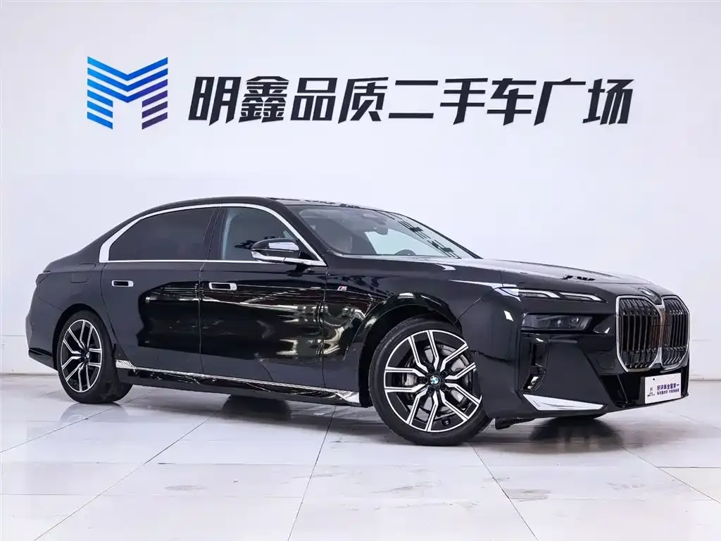 BMW 7 Series 2024 из CN, фото 4