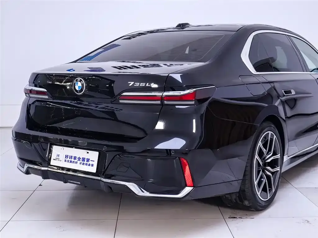 BMW 7 Series 2024 из CN, фото 6