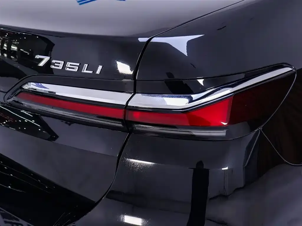 BMW 7 Series 2024 из CN, фото 8