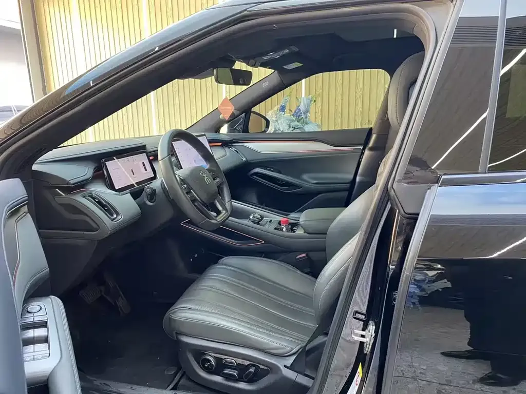 BYD L EV 2025 из CN, фото 4