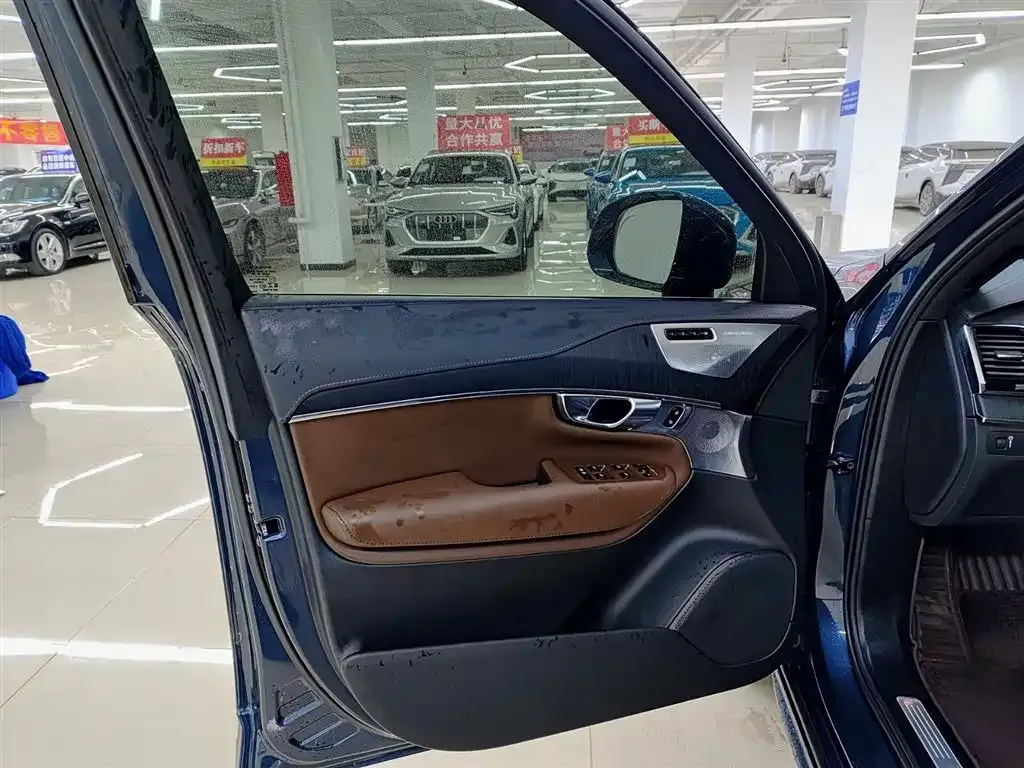 Volvo XC90 2022 из CN, фото 10
