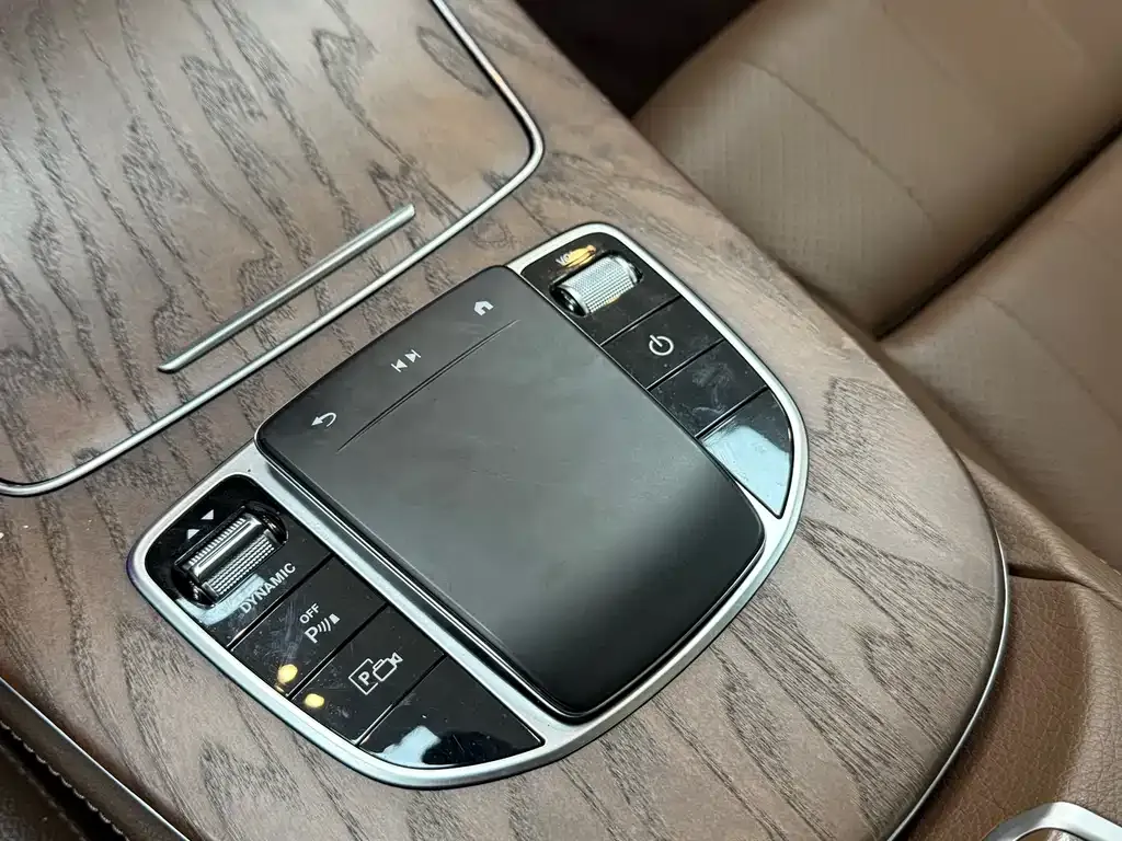 Mercedes-Benz E-Class New Energy — фото 6