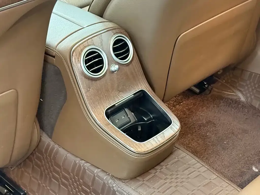 Mercedes-Benz E-Class New Energy — фото 2