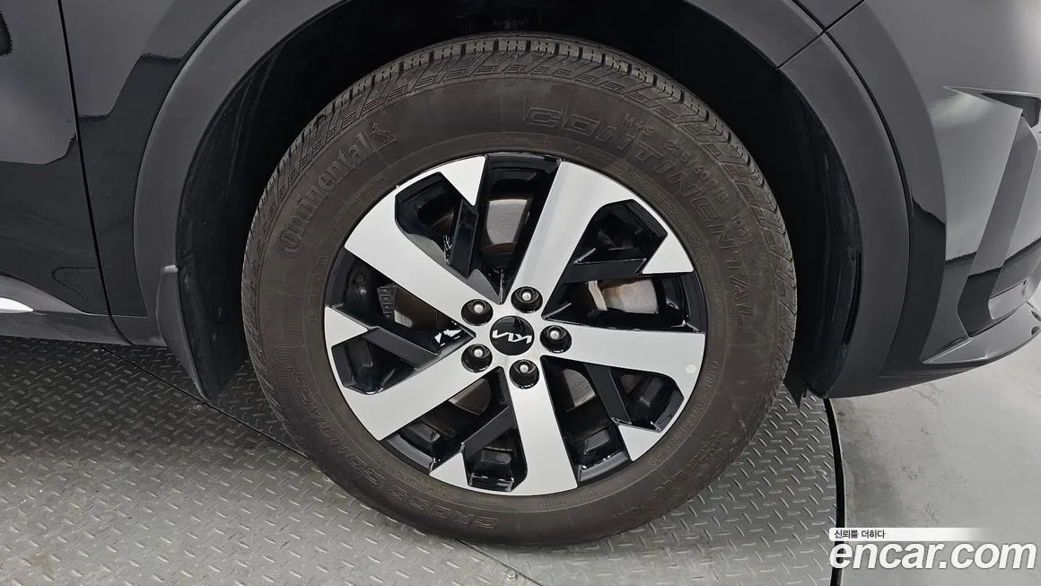 Kia Sorento — фото 8