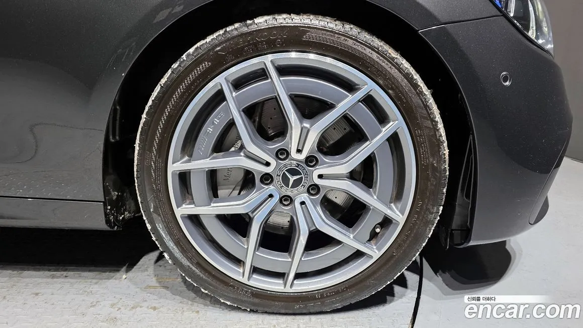 Mercedes-Benz E-Class 2021 из KR, фото 9