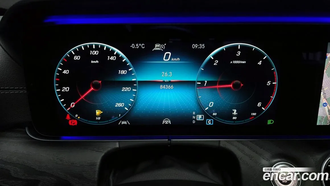 Mercedes-Benz E-Class 2021 из KR, фото 4