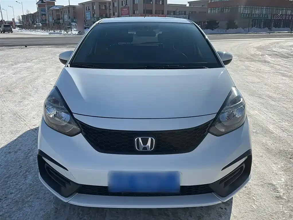 Honda Fit — фото 10
