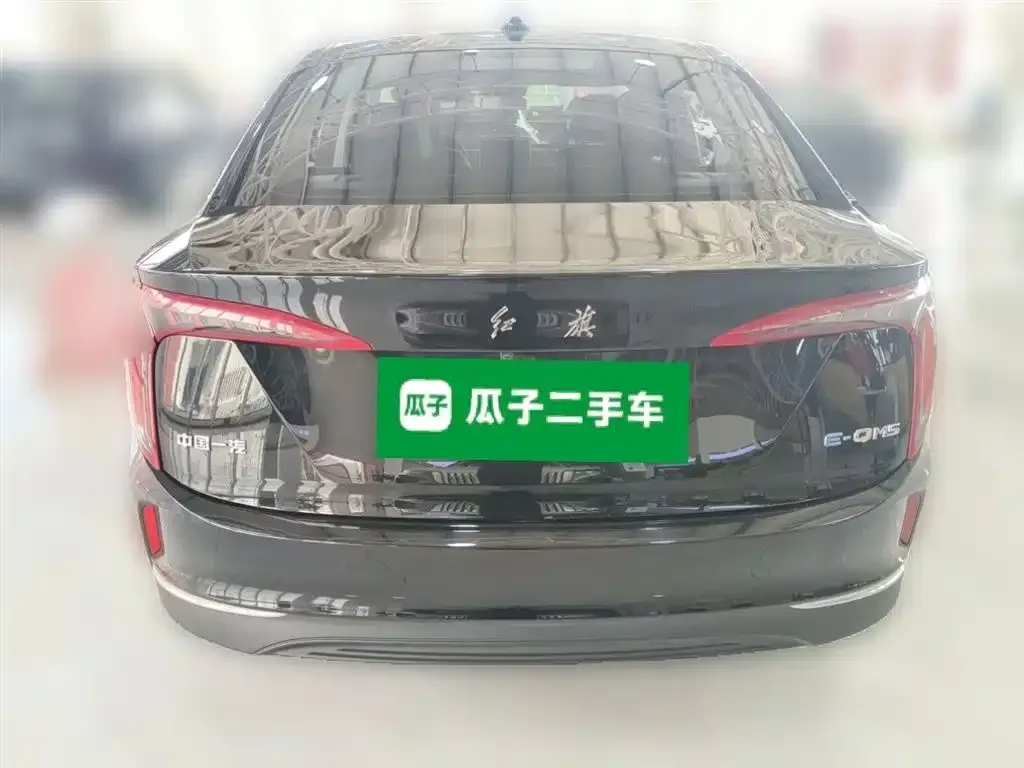 Hongqi E-QM5 — фото 9
