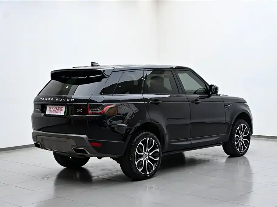 Land Rover Sport PHEV — фото 7