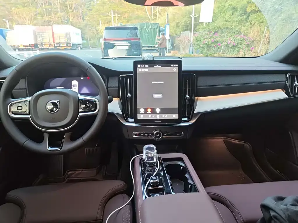 Volvo S90 — фото 2