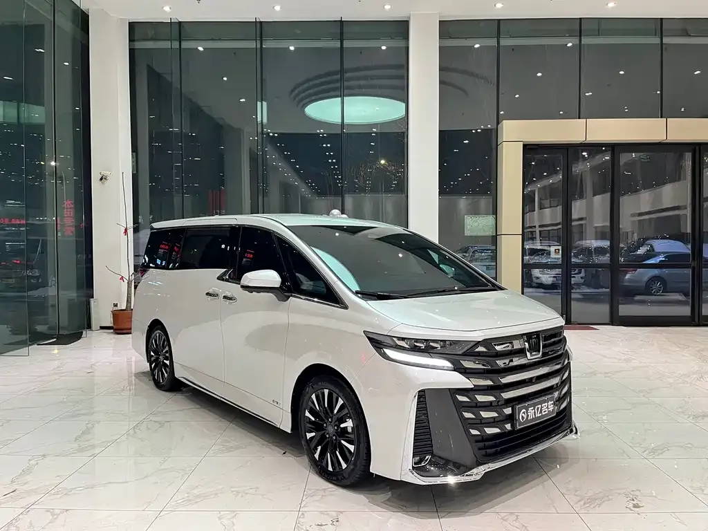 Toyota Vellfire — фото 6