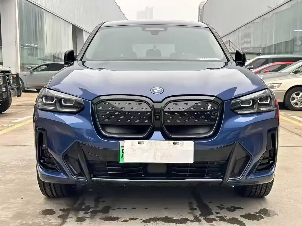 BMW iX3 — фото 4