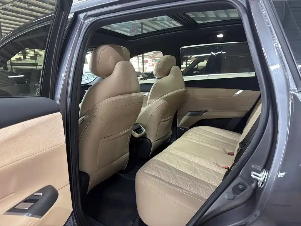 Changan CS75PLUS 2024 из CN, фото 5