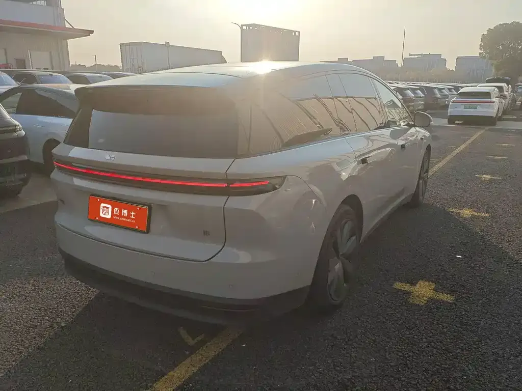 Li Auto i8 2025 из CN, фото 4