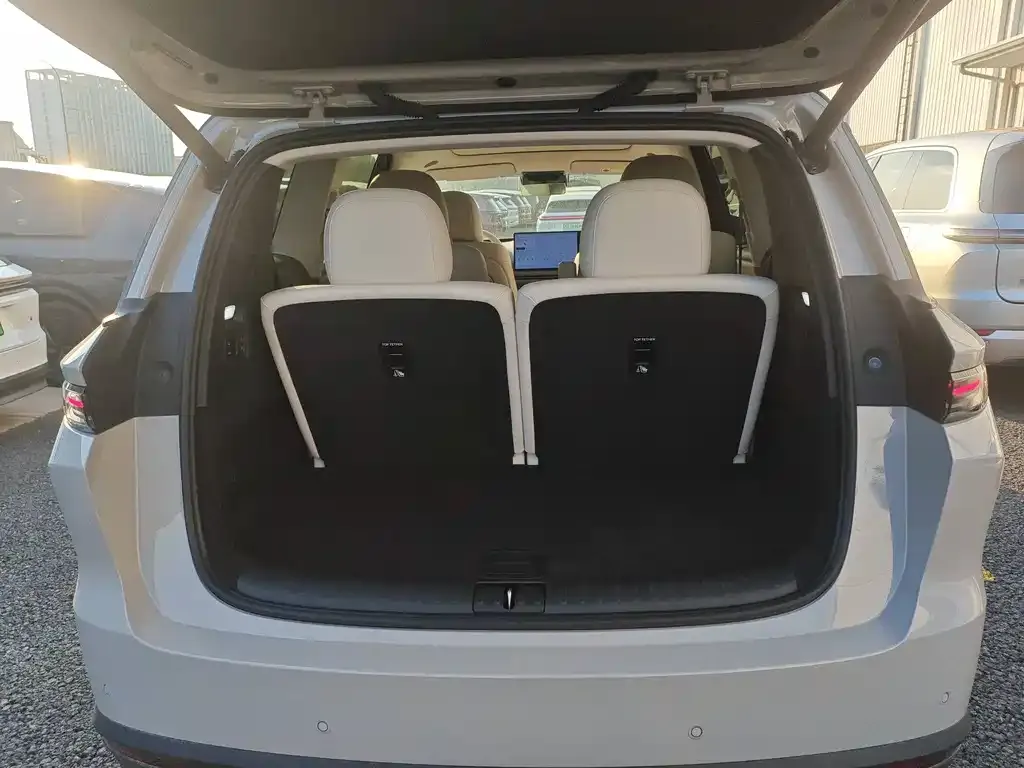 Li Auto i8 2025 из CN, фото 3