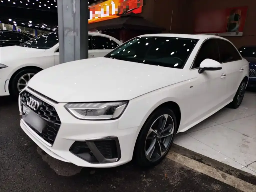 Audi A4L 2021 из CN, фото 4