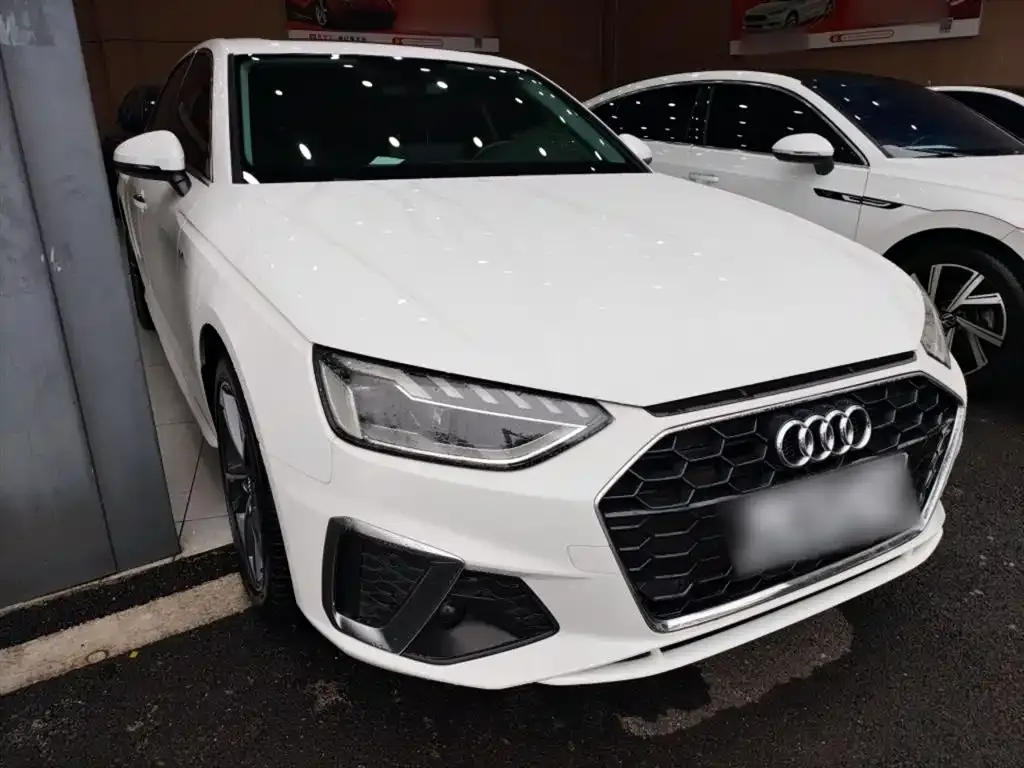 Audi A4L 2021 из CN, фото 5