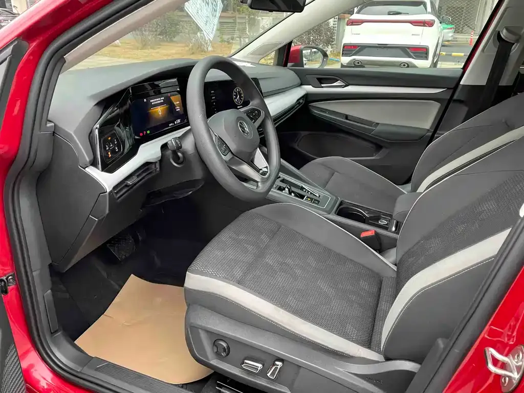 Volkswagen Golf 2021 из CN, фото 9