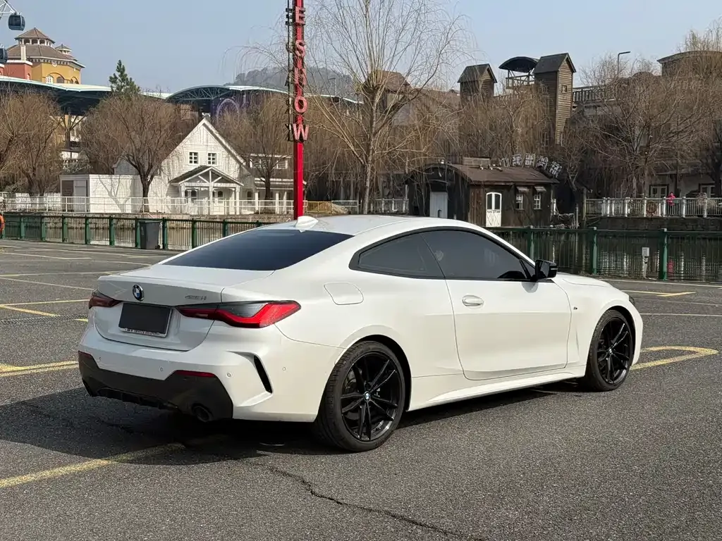 BMW 4 Series 2022 из CN, фото 9