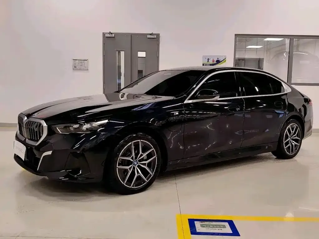 BMW i5 2025 из CN, фото 1