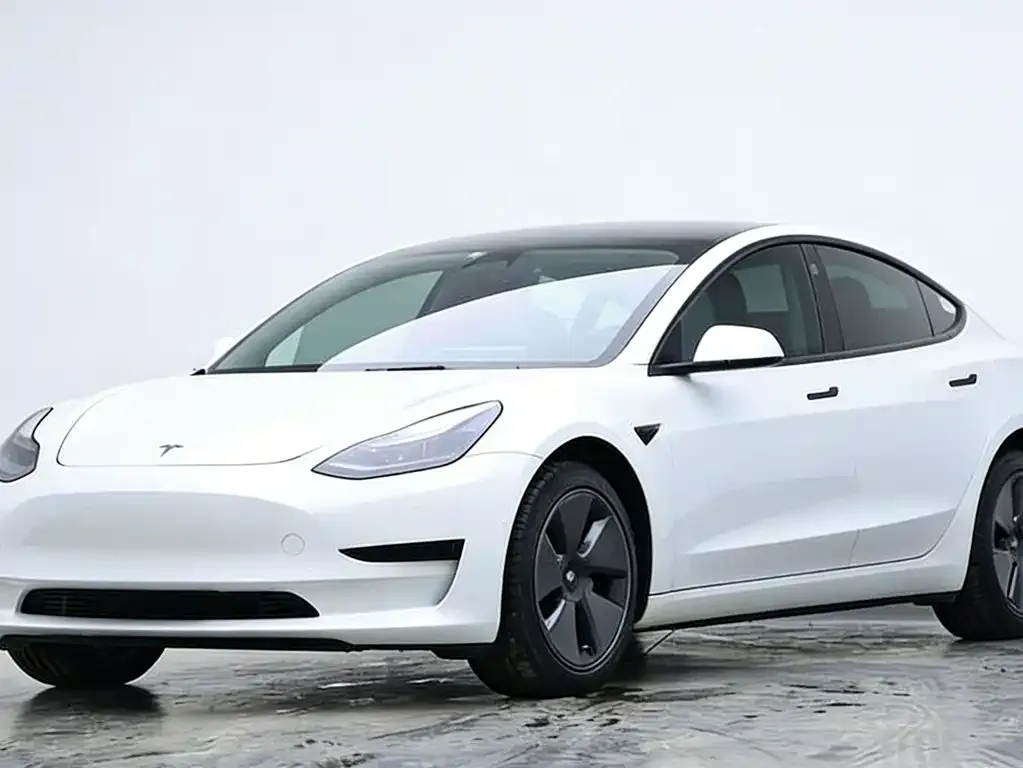 Tesla Model 3 — фото 7