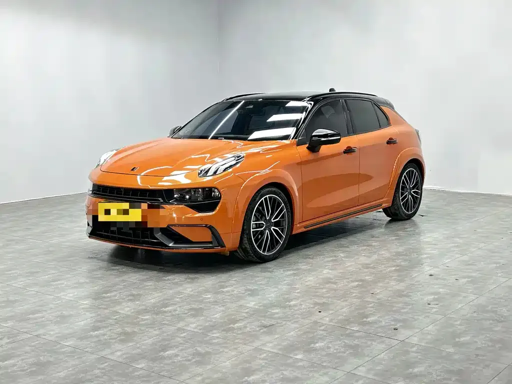 Lynk & Co 02 Hatchback — фото 1