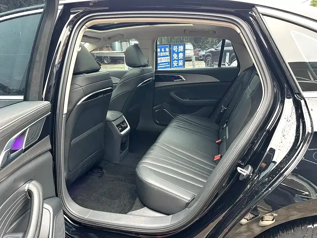 Hongqi H5 2024 из CN, фото 4