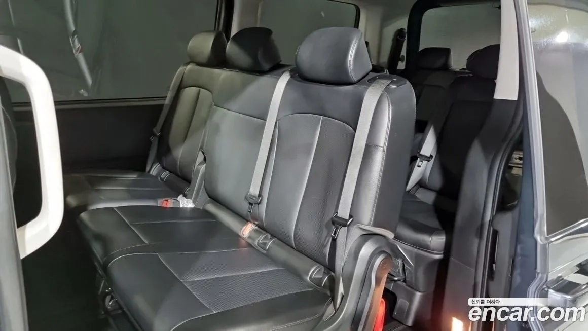 Hyundai Staria — фото 3