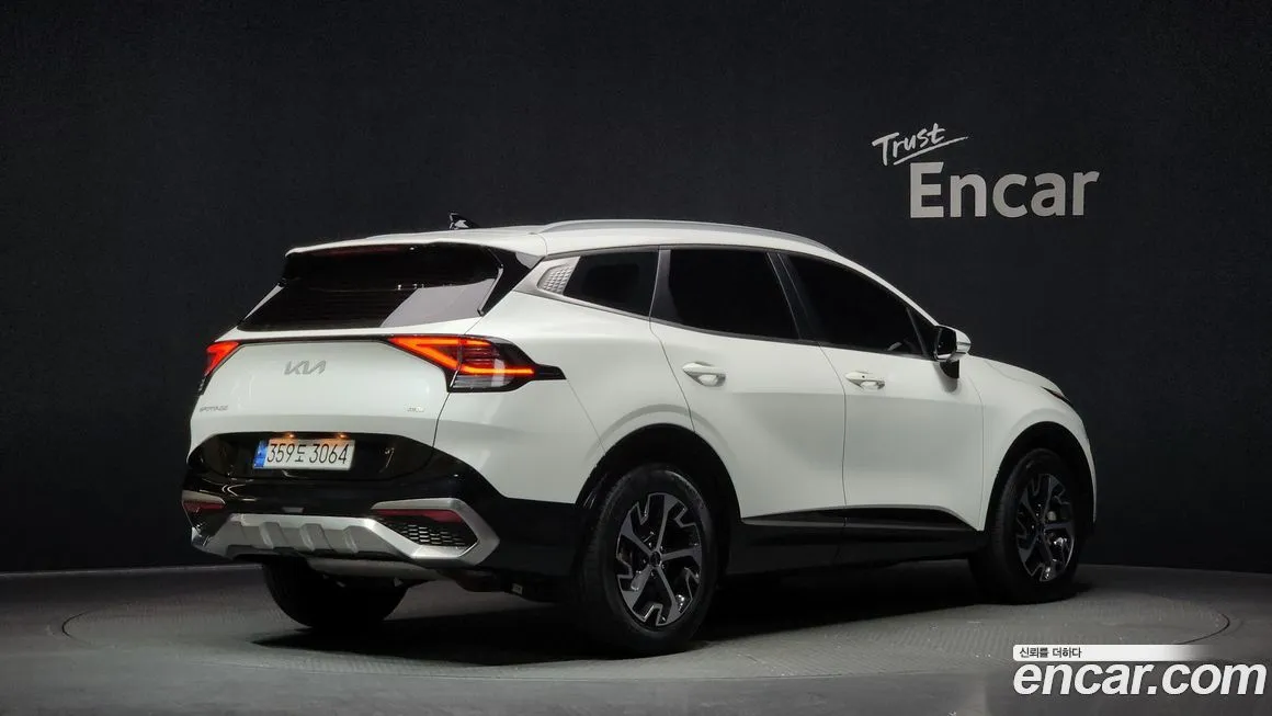 Kia Sportage — фото 8