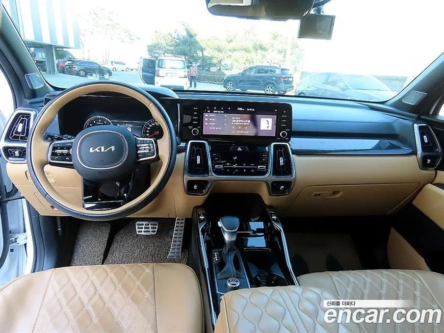 Kia Sorento — фото 10