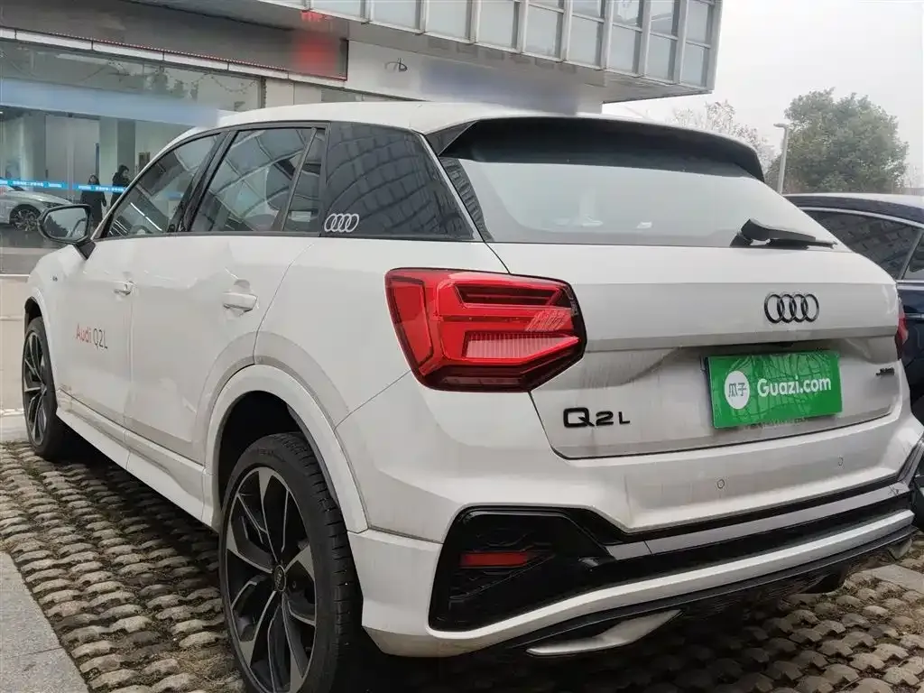 Audi Q2L 2024 из CN, фото 2