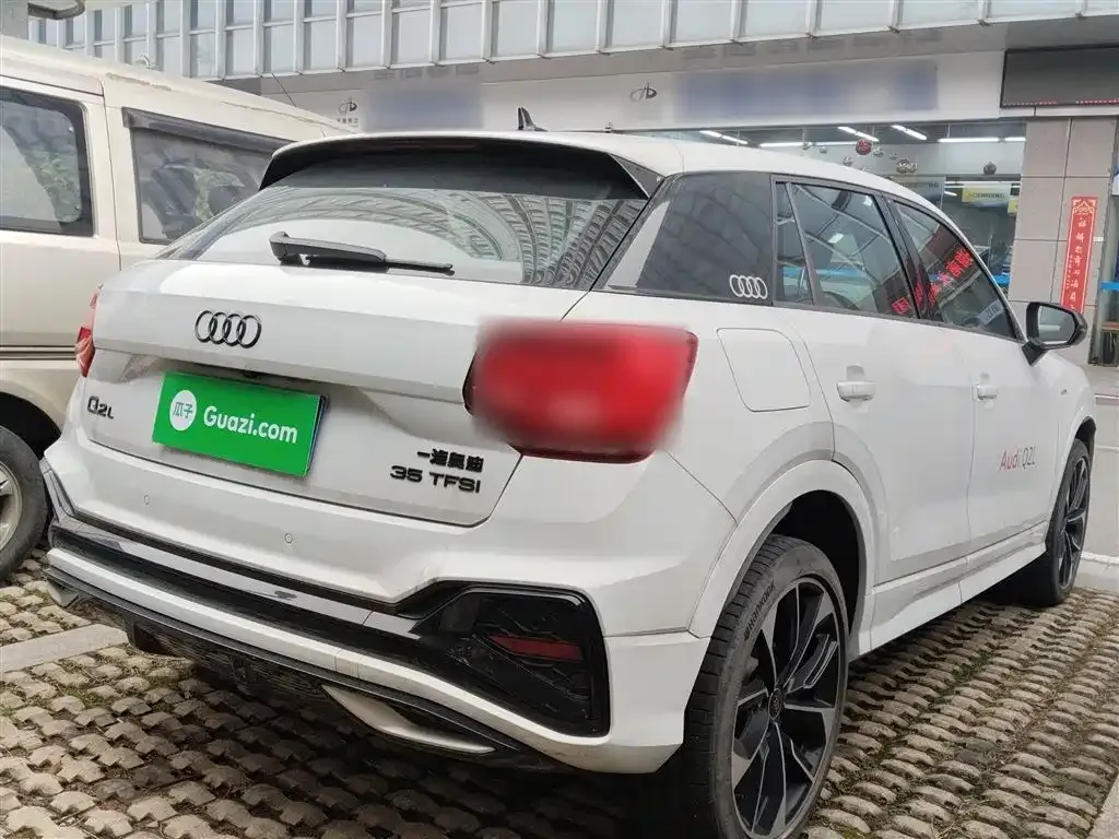 Audi Q2L 2024 из CN, фото 6