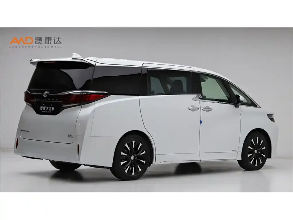 Toyota Alphard — фото 5