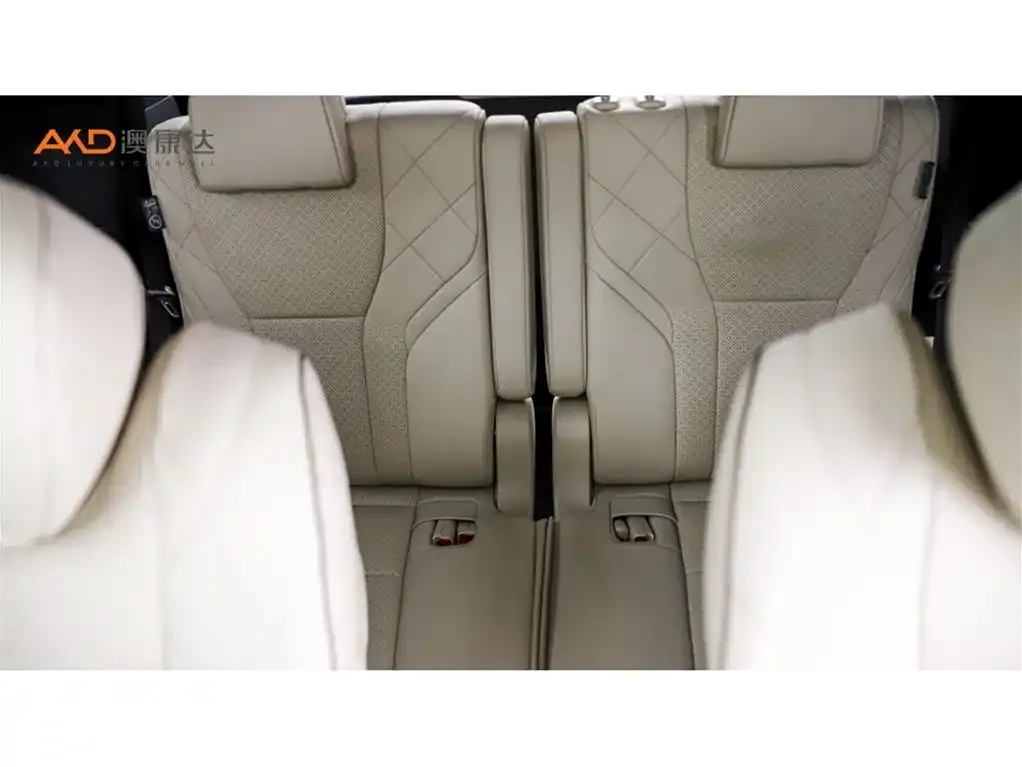 Toyota Alphard — фото 9