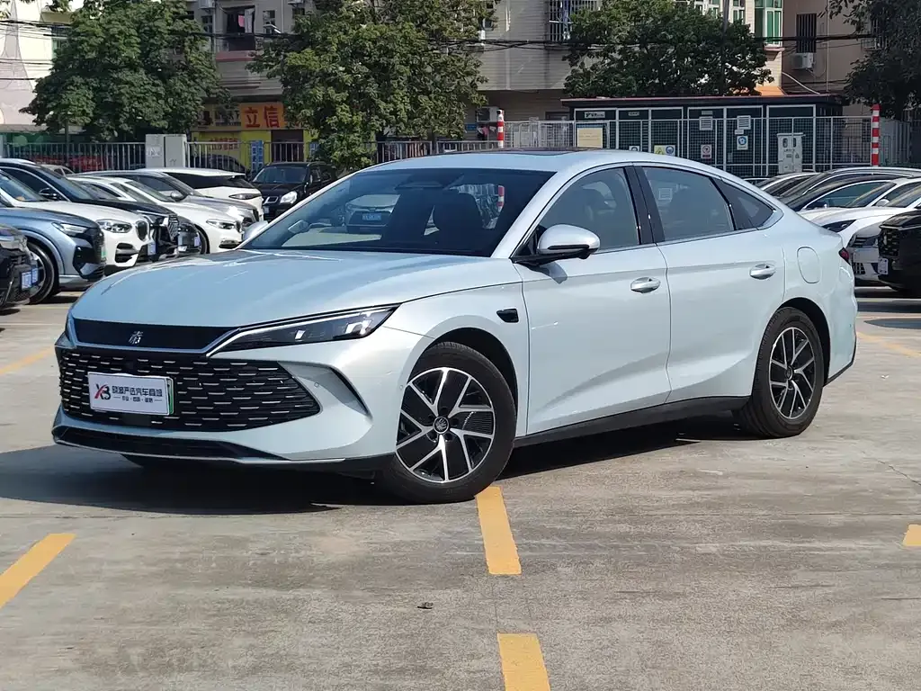 BYD Qin L — фото 1