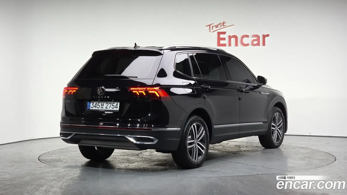 Volkswagen Tiguan — фото 3