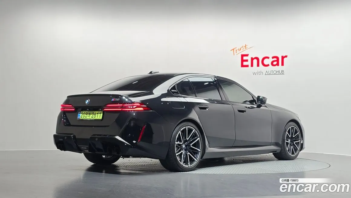 BMW M5 2025 из KR, фото 3