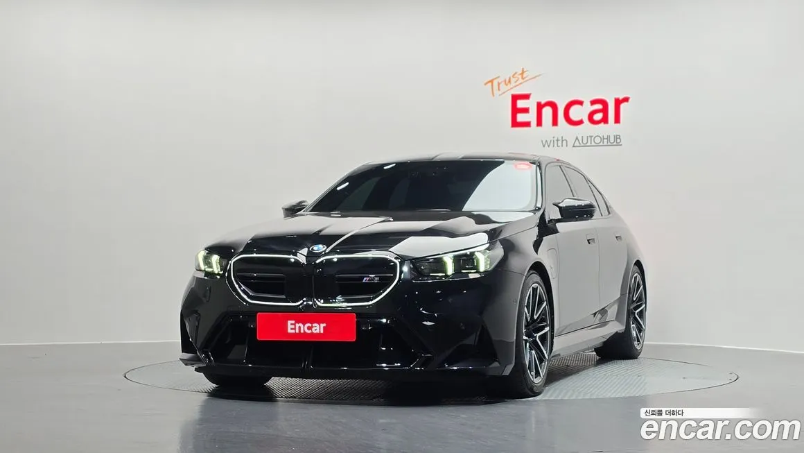 BMW M5 2025 из KR, фото 8