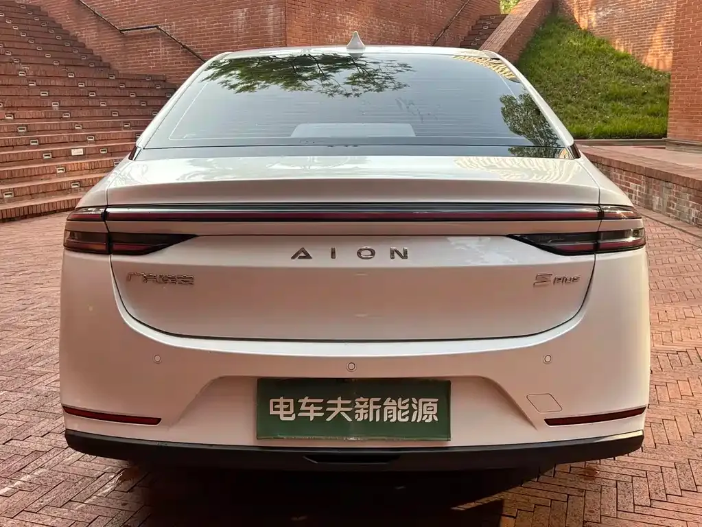 Aion S Plus — фото 2