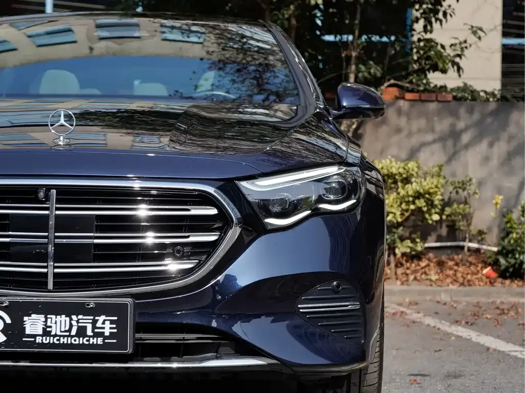 Mercedes-Benz E-Class 2023 из CN, фото 3