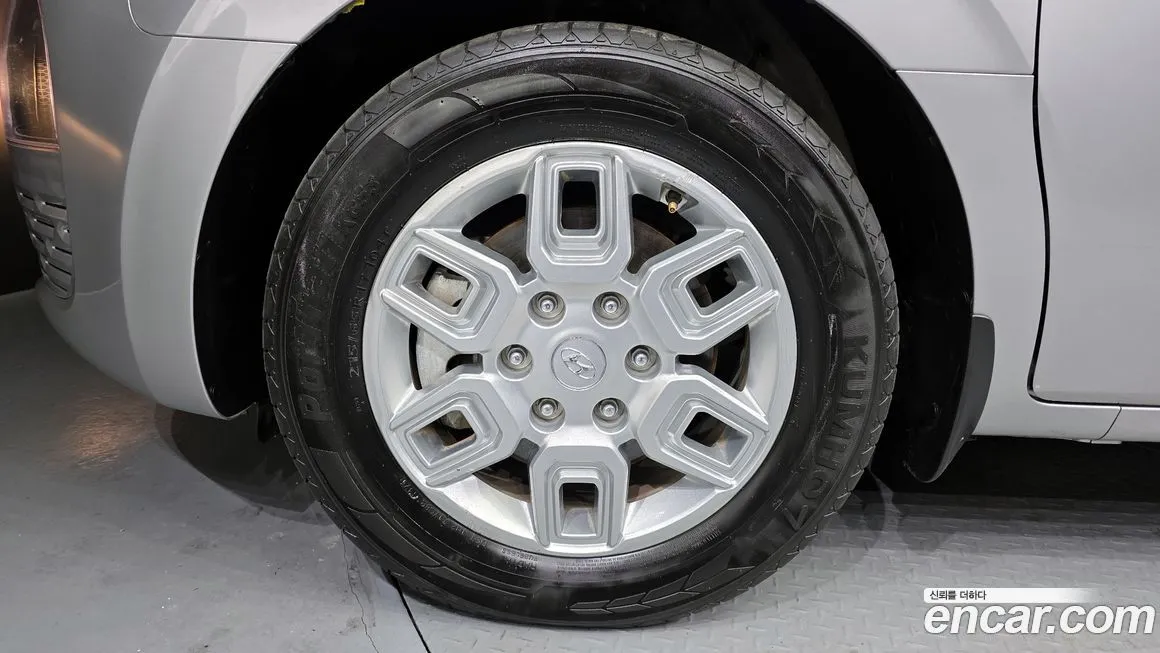 Hyundai Staria — фото 9
