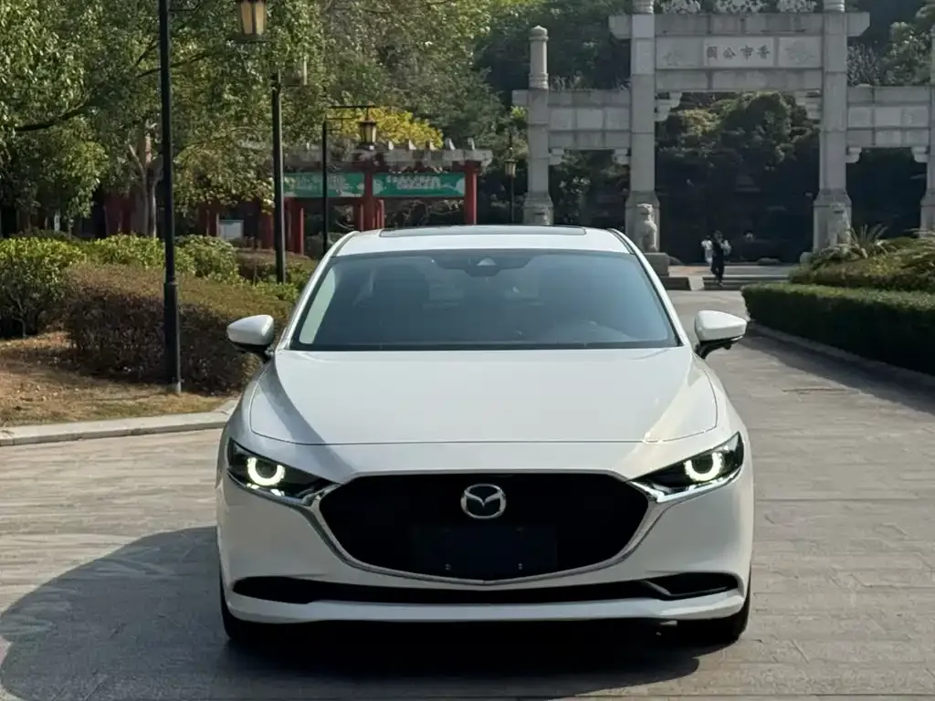 Mazda 3 Axela 2023 из CN, фото 6