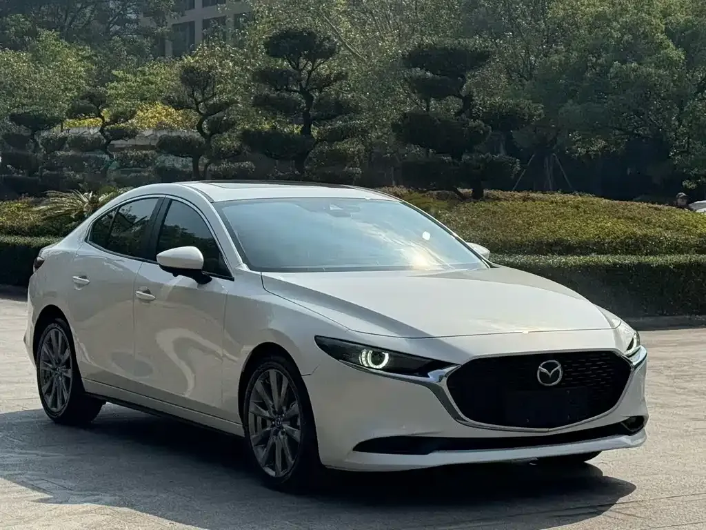 Mazda 3 Axela 2023 из CN, фото 7