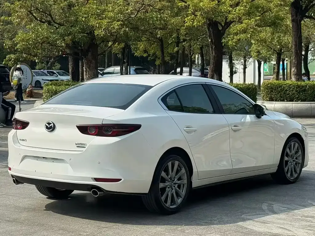 Mazda 3 Axela 2023 из CN, фото 8