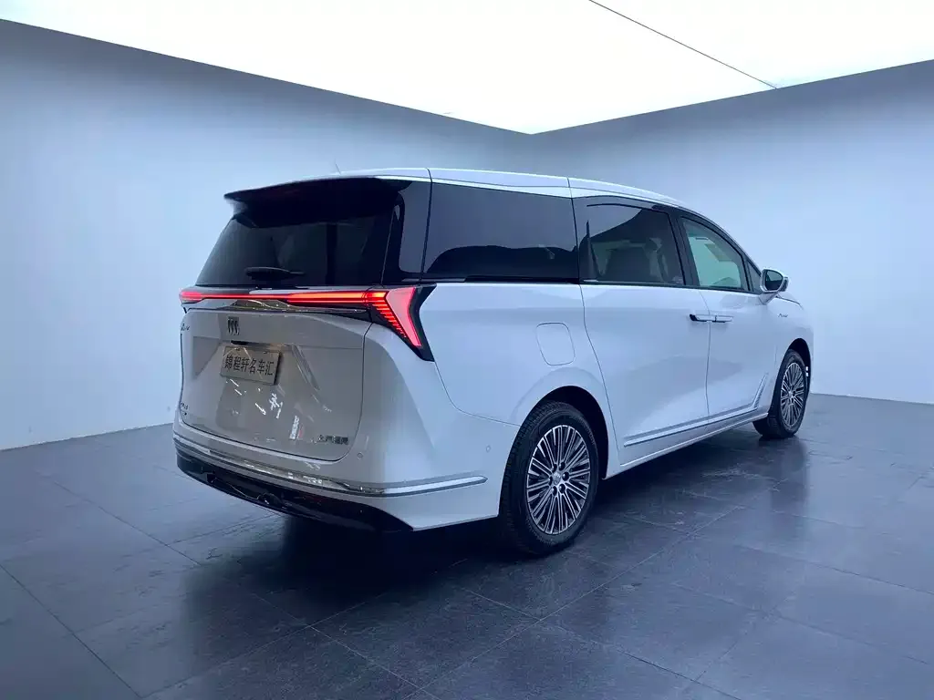 Buick GL8 Hybrid 2026 из CN, фото 2