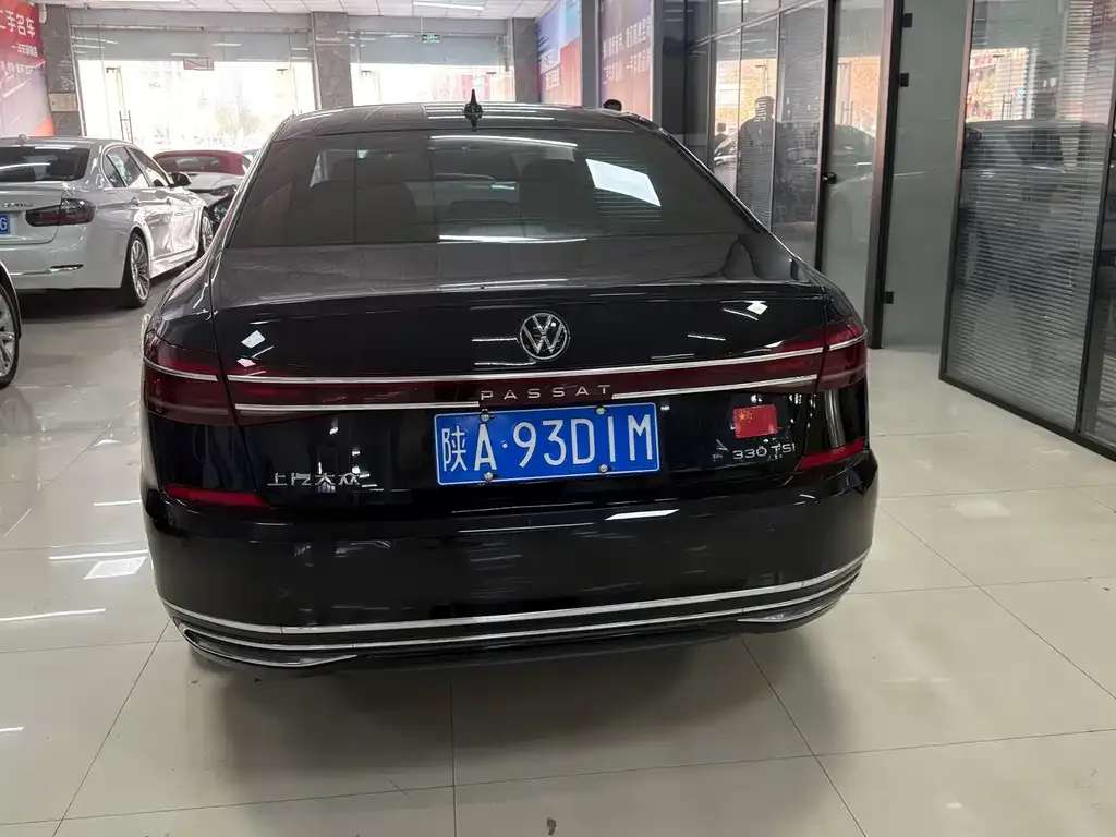 Volkswagen Passat — фото 3
