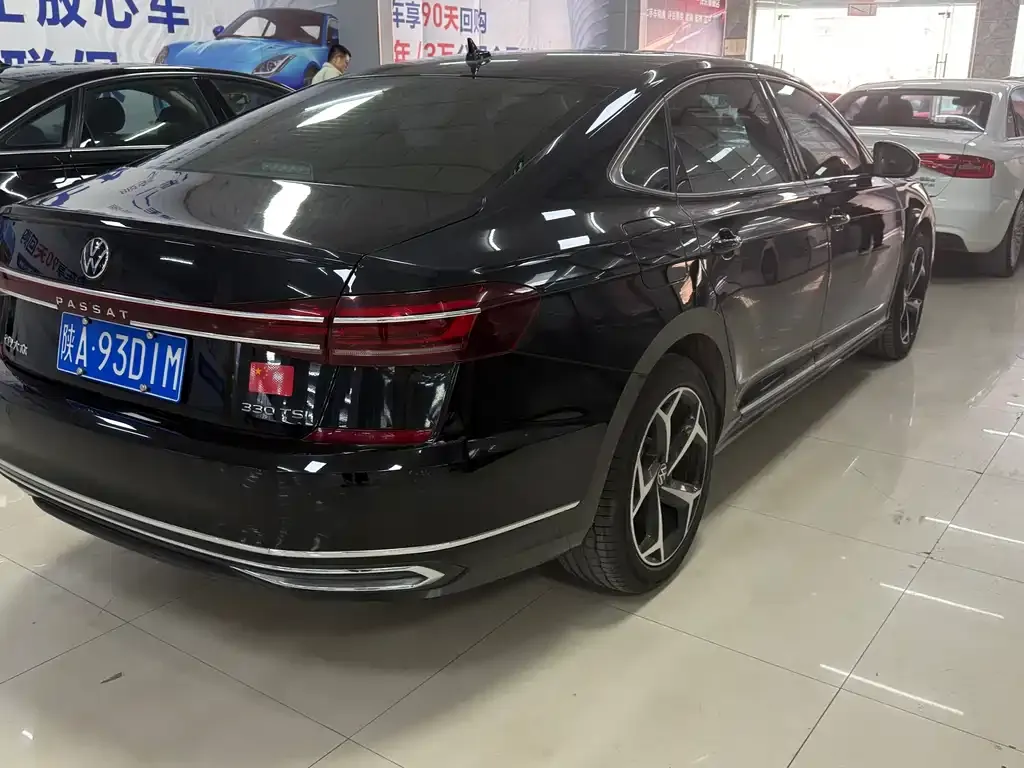 Volkswagen Passat — фото 4