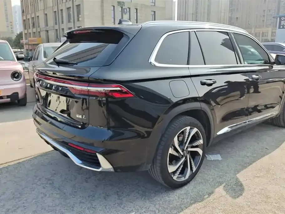 Geely Xingyue L — фото 10