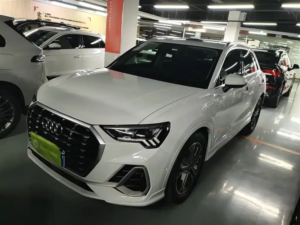 Audi Q3 2023 из CN, фото 1